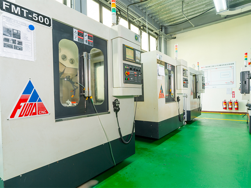 CNC500中心加工機